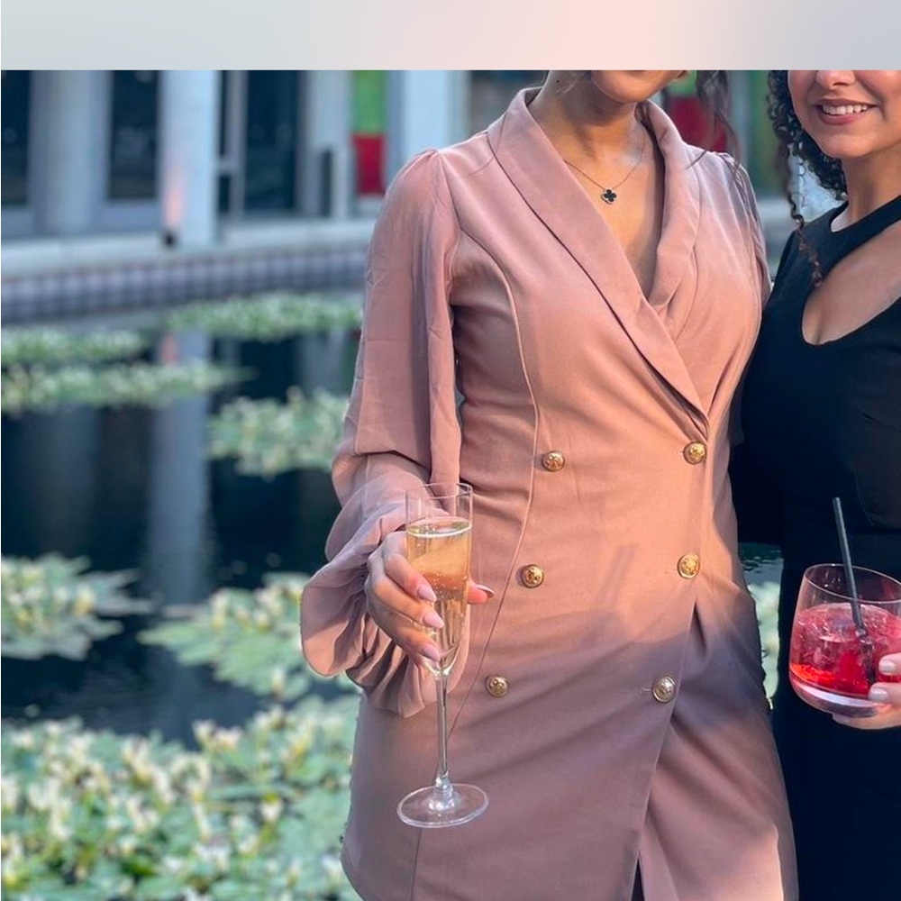 Chic Double-Breasted Blazer Dress